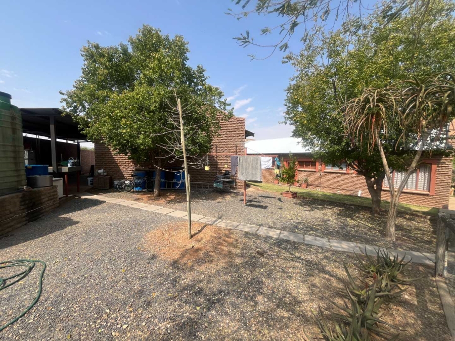 5 Bedroom Property for Sale in Upington Northern Cape